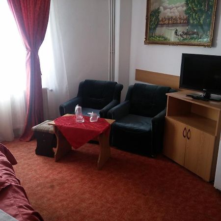 Riviera Valceana Panzió Râmnicu Vâlcea Kültér fotó