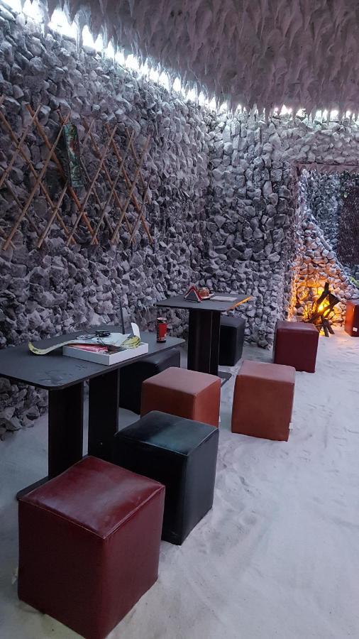Riviera Valceana Panzió Râmnicu Vâlcea Kültér fotó
