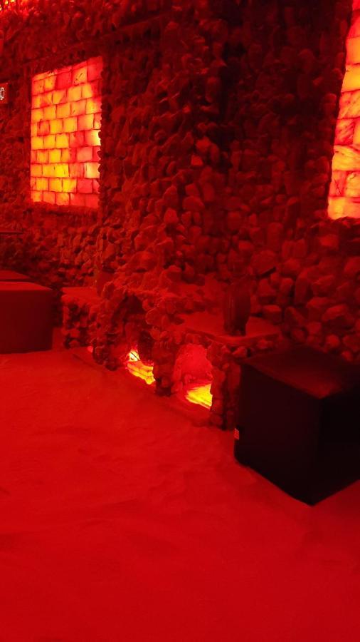 Riviera Valceana Panzió Râmnicu Vâlcea Kültér fotó